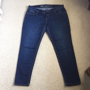 Old Navy boyfriend skinny jeans